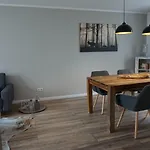 아파트 Hundertmorgenfeld 33 *