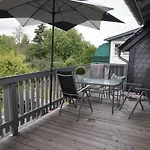 Hundertmorgenfeld 33 *