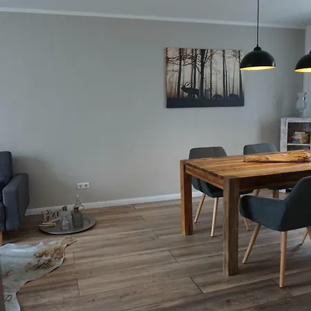 Appartement Hundertmorgenfeld 33 *