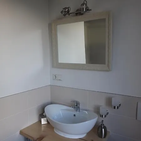 Appartement Hundertmorgenfeld 33 *