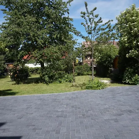 Hundertmorgenfeld 33 Apartman *