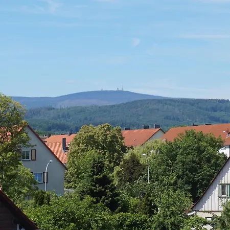Hundertmorgenfeld 33 * 베르니게로데
