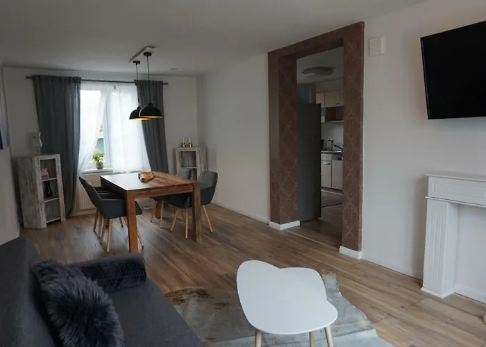 Hundertmorgenfeld 33 * ヴェルニゲローデ