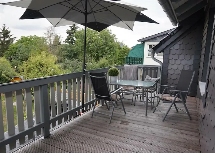 Hundertmorgenfeld 33 *