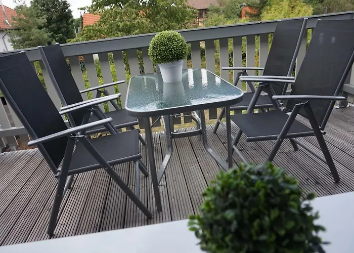 アパート Hundertmorgenfeld 33 *