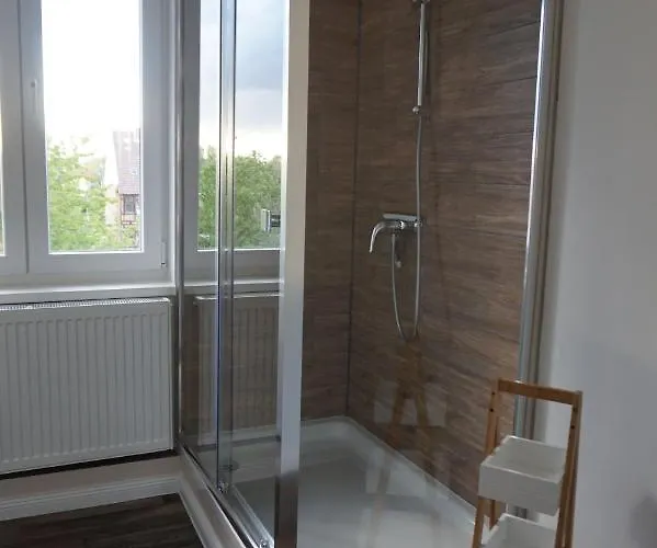 Hundertmorgenfeld 33 アパート ヴェルニゲローデ